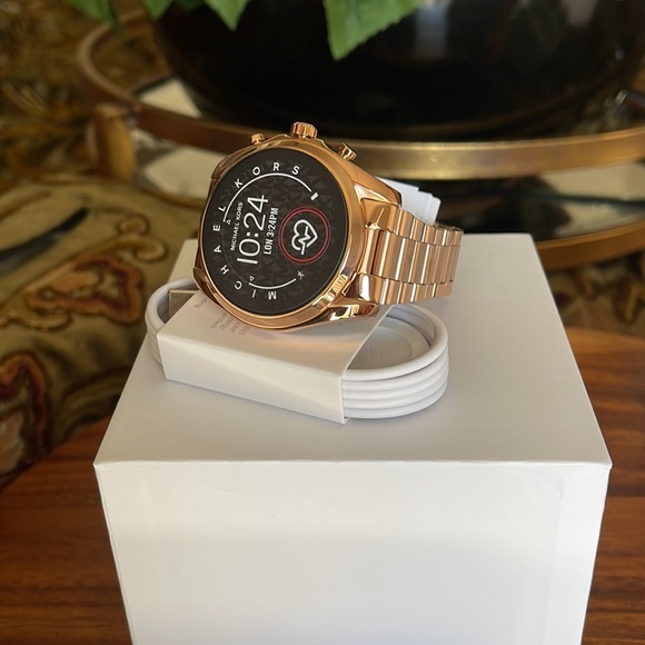 MICHAEL MICHAEL KORS Michael Kors Gen 5 Bradshaw Bracelet Smart Watch , … - Picture 3 of 10